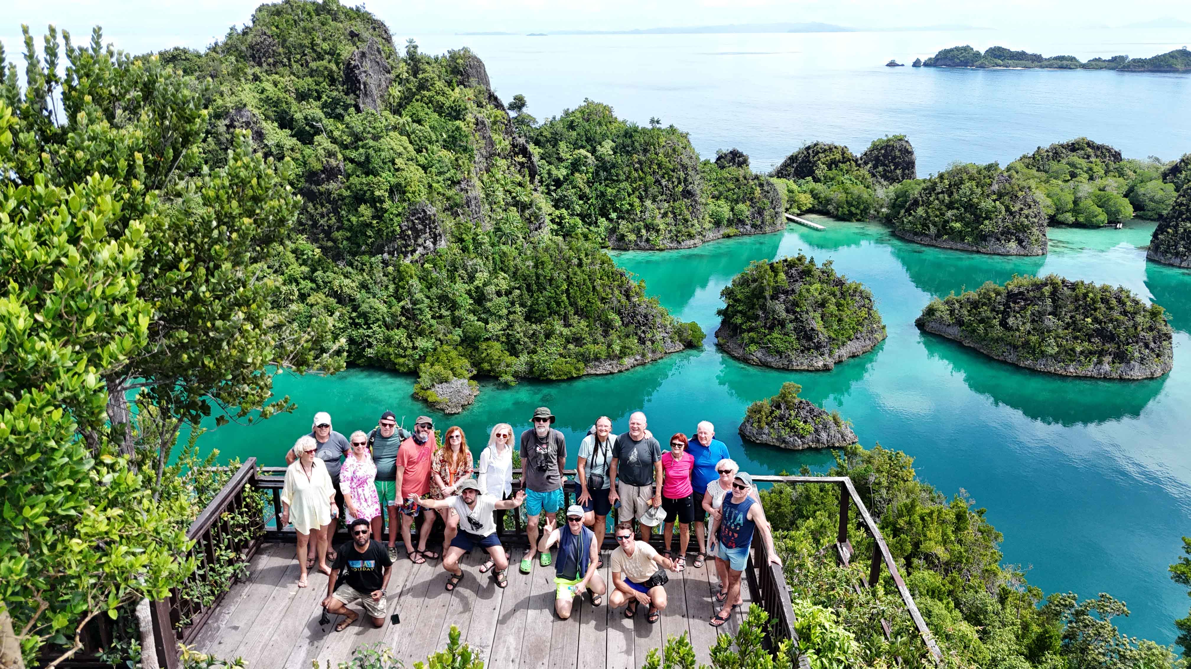 6 DAYS 5 NIGHTS EXPLORE RAJA AMPAT ISLANDS